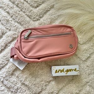 Lululemon WUNDERLUST Belt Bag (Pink Pastel)